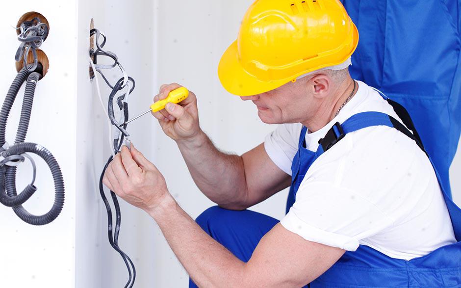 technicien électricien Compiègne